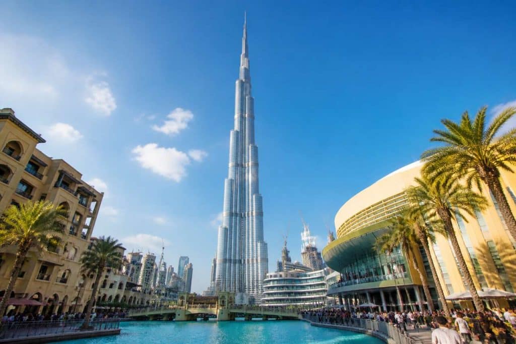 Location de voiture à Dubaï : guide complet pour bien louer